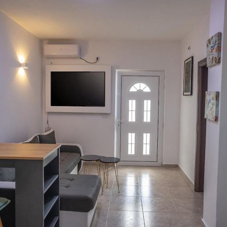 Montebello Inn Apartments Ulcinj Exteriör bild